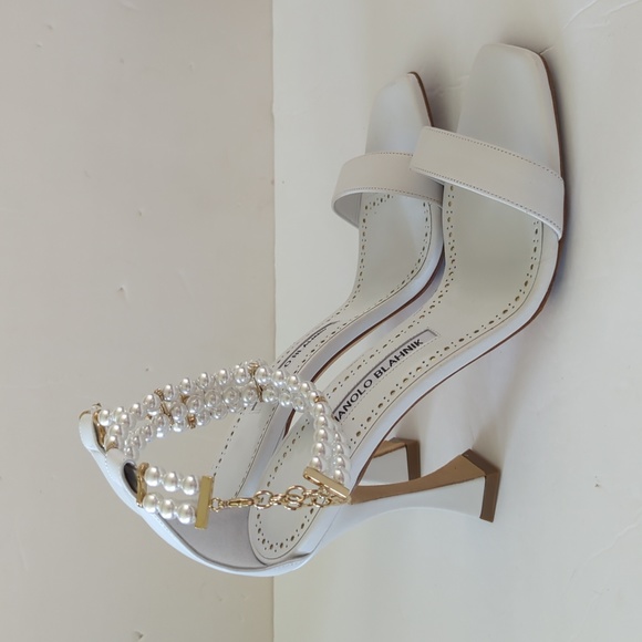 Manolo Blahnik Shoes - NWT Manolo Blahnik Charona Imitation Pearl Sandals